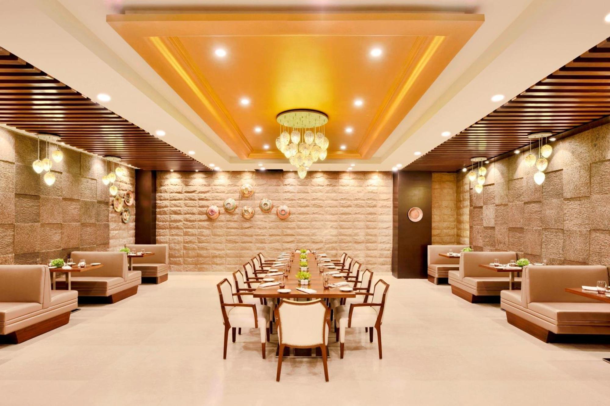Four Points By Sheraton Srinagar Srīnagar Exterior foto