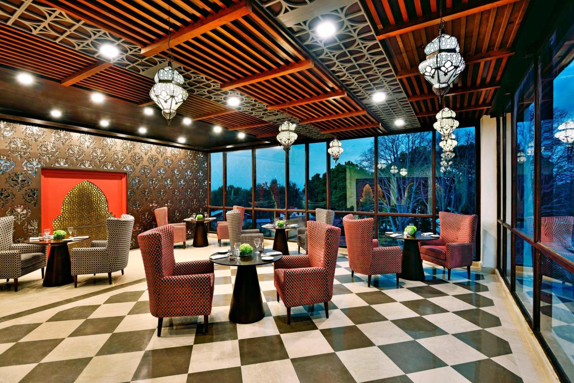 Four Points By Sheraton Srinagar Srīnagar Exterior foto